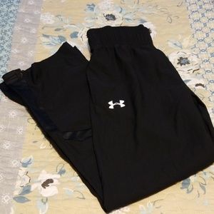 Girls under armour pants size small